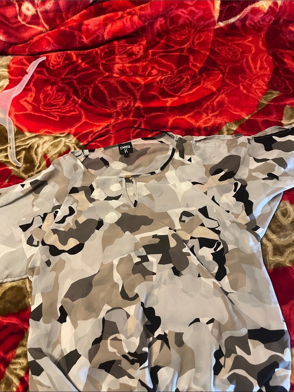 Girls' Beige Camouflage Print Long Sleeve Blouse